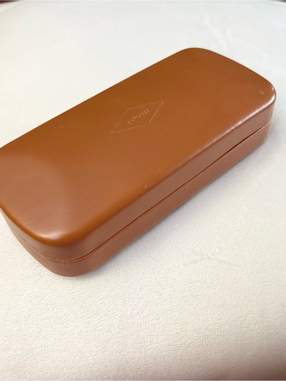 Fossil Tan Leather Hard Shell Eyeglass/Sunglass Case Blue Interior Unisex Style
